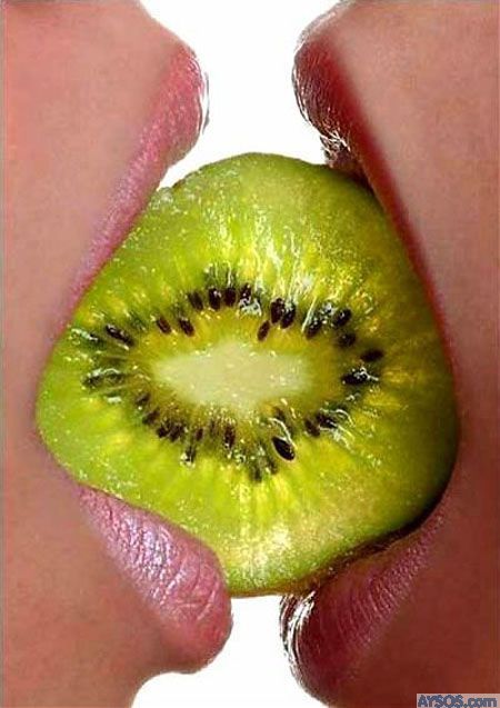 Sexy Kiwi Lips Funny And Sexy Videos And Pictures